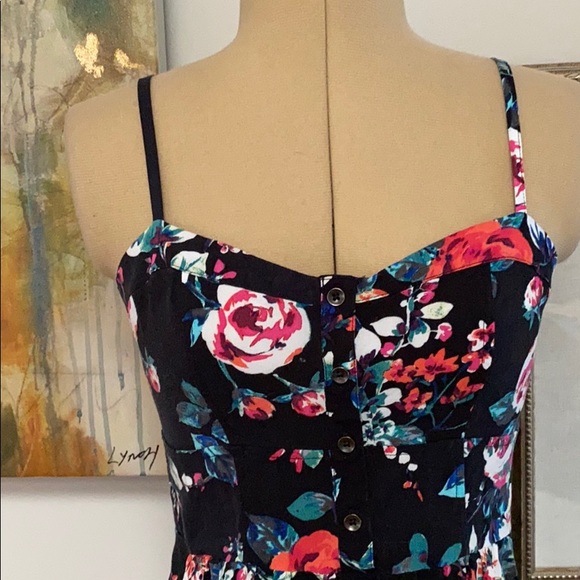 Express Small Floral Dress - Picture 5 of 7